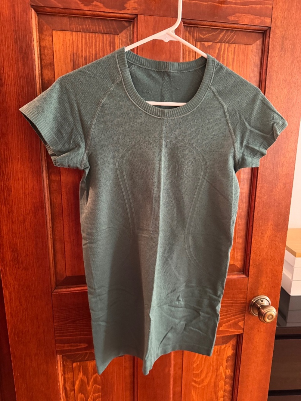 Lululemon swiftly tech tee size 6 teal